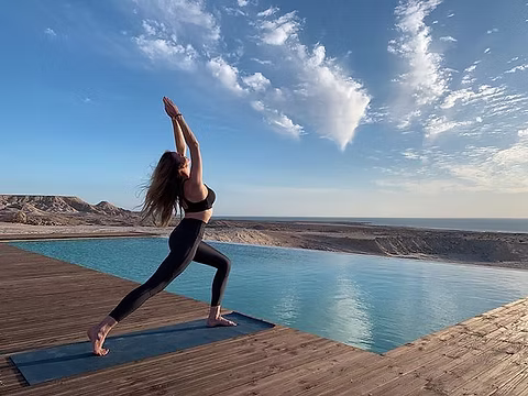 64e67a_9897a165a64a40c4b4274575b0ce9b40~mv2